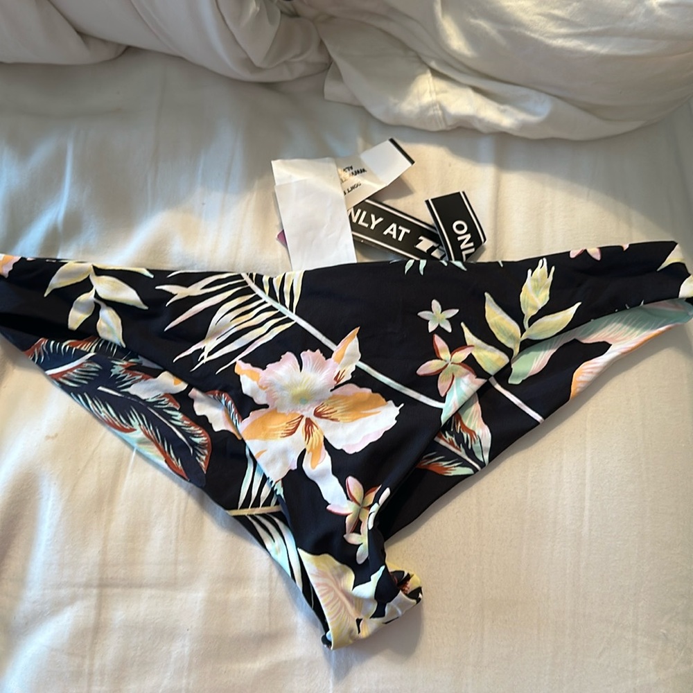 ROXY SWIMSUIT BOTTOMS